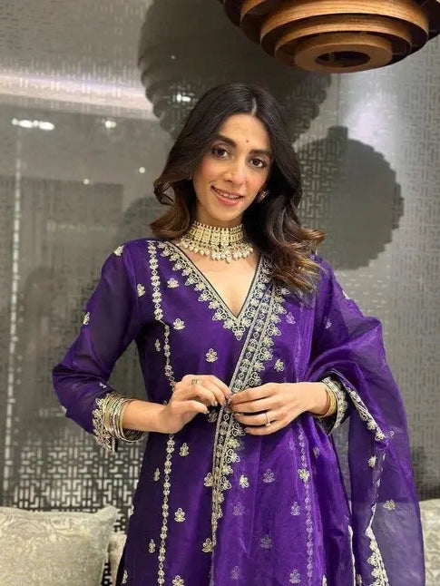 Traditional Amethyst Ethnic Set with Scalloped Dupatta - My Store