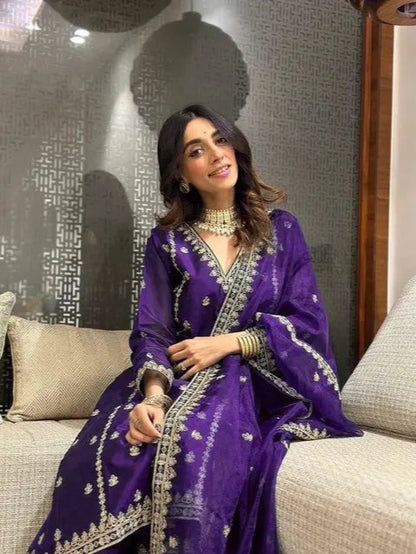 Traditional Amethyst Ethnic Set with Scalloped Dupatta - My Store